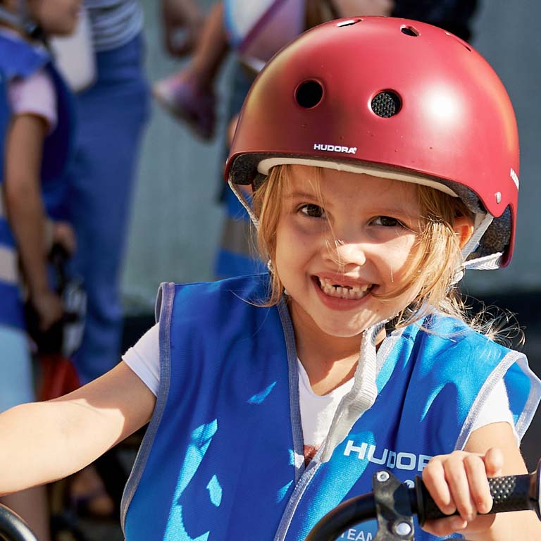 HUDORA skater helmet, berry