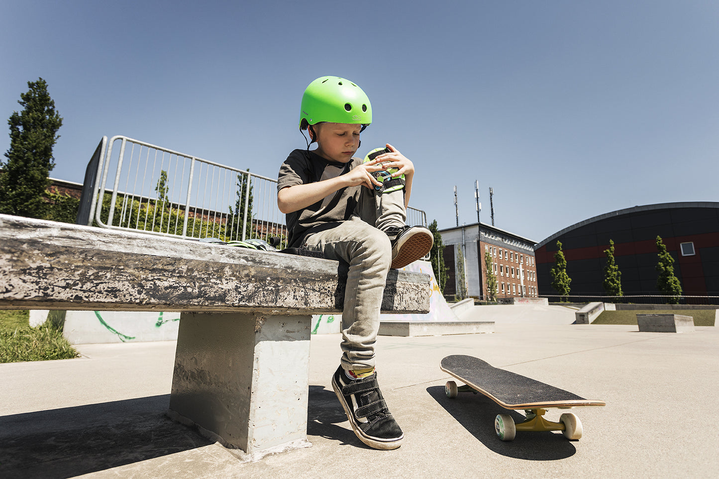 HUDORA skater helmet green, size L (56-60 cm)