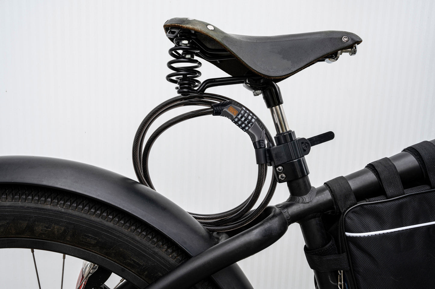 Bicycle combination lock from Black+Decker, 180 cm